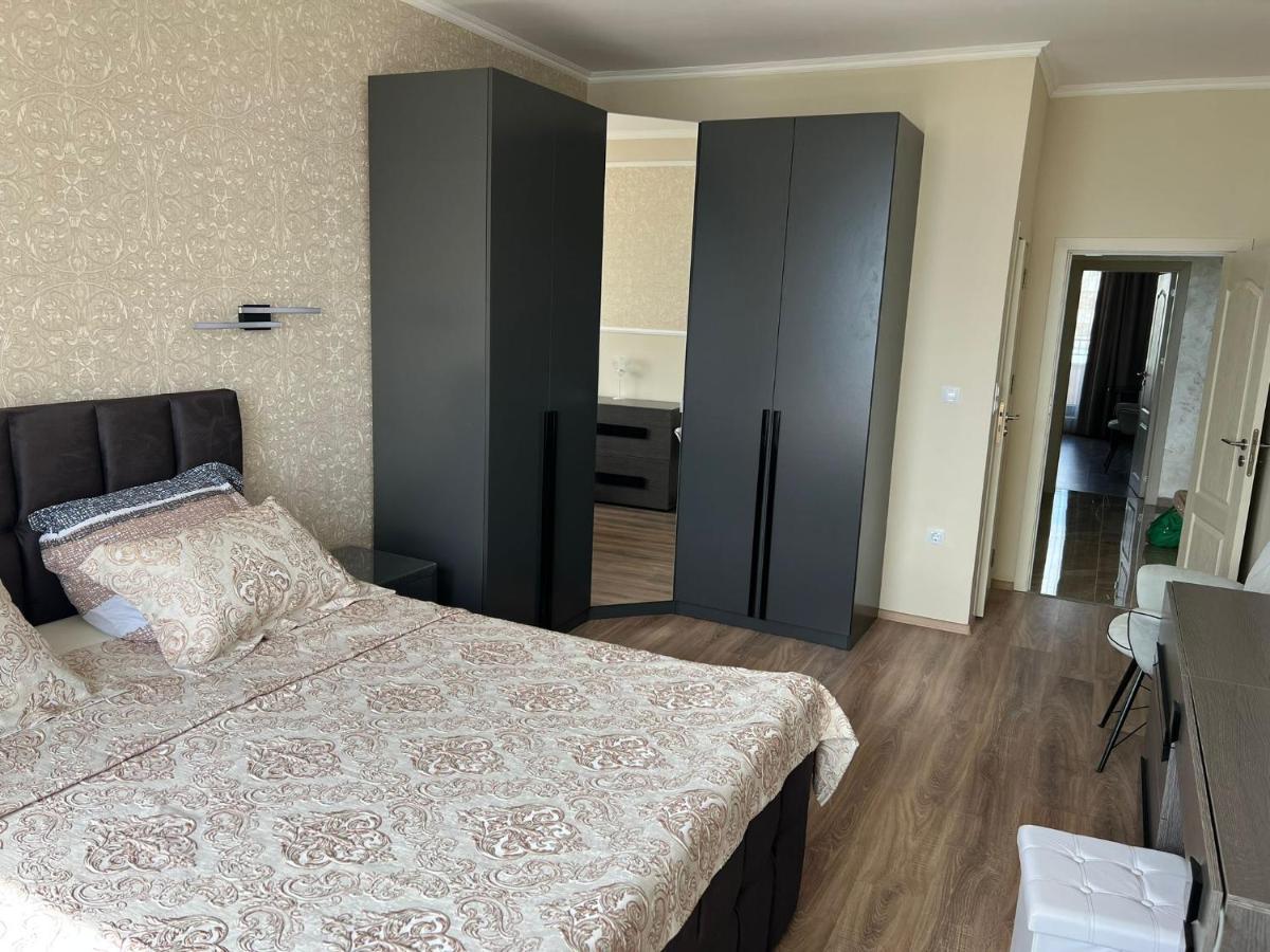 Luxury Seaview Penthouse Apartments At Valencia Gardens Burgas Exterior foto