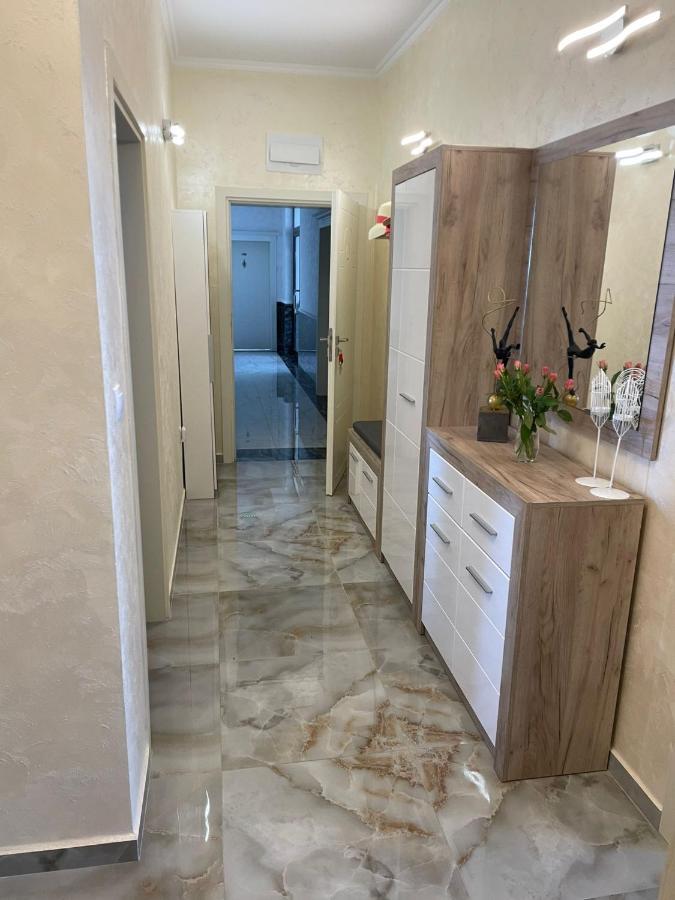 Luxury Seaview Penthouse Apartments At Valencia Gardens Burgas Exterior foto